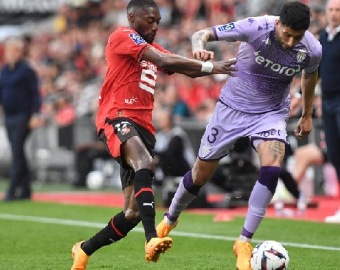 Fenerbahçe'ye transfer şoku! Aynı maaşa onu resmen aldılar! Suudi Arabistan'a gitti