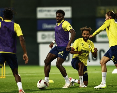 Foto - Fenerbahçe'ye transferde kötü haber! İtalyanlar resmen duyurdular...