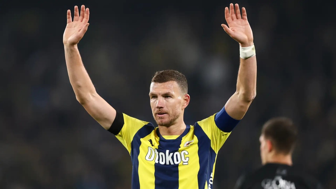 Foto - Fenerbahçe'ye veda etmişti! Edin Dzeko’nun yeni adresi belli oldu 