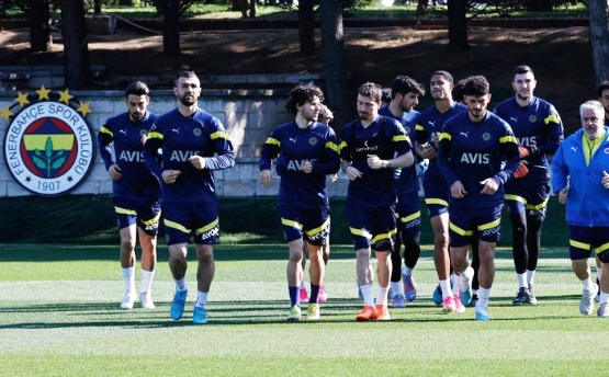 Foto - Fenerbahçe'yi heyecanlandıracak rakamı Türkiye'ye duyurdu.. Fenerbahçe'nin gözü genç yıldızda!