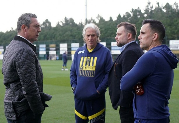 Foto - Fenerbahçe’yi iyi bilen kişi açıkladı İşte Ali Koç’un karşısına çıkacak isim
