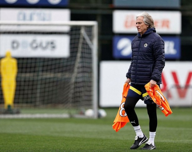 Foto - Fenerbahçe’yi iyi bilen kişi açıkladı İşte Ali Koç’un karşısına çıkacak isim