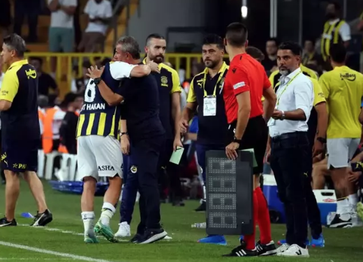 Foto - Fenerbahçe'yi yıkan haber! Ali Koç ikna etmişti, imzayı başka takıma atıyor