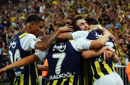 Foto - Fenerbahçe'yi yıkan haber! Ali Koç ikna etmişti, imzayı başka takıma atıyor
