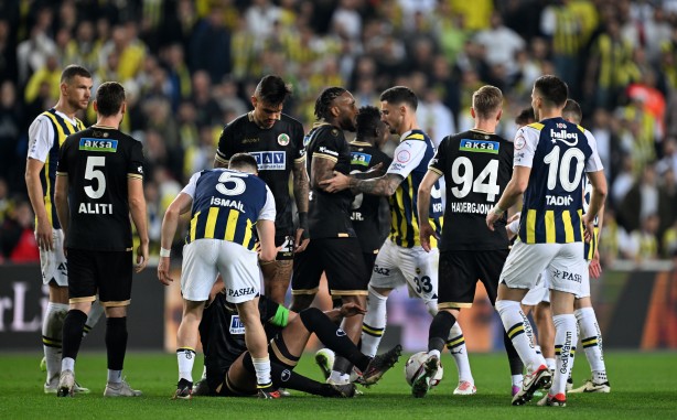 Foto - Ferdi Kadıoğlu'na inanılmaz talip! Arda Güler'i bile gölgede bırakacak... Ortalık bu defa çok fena karışacak