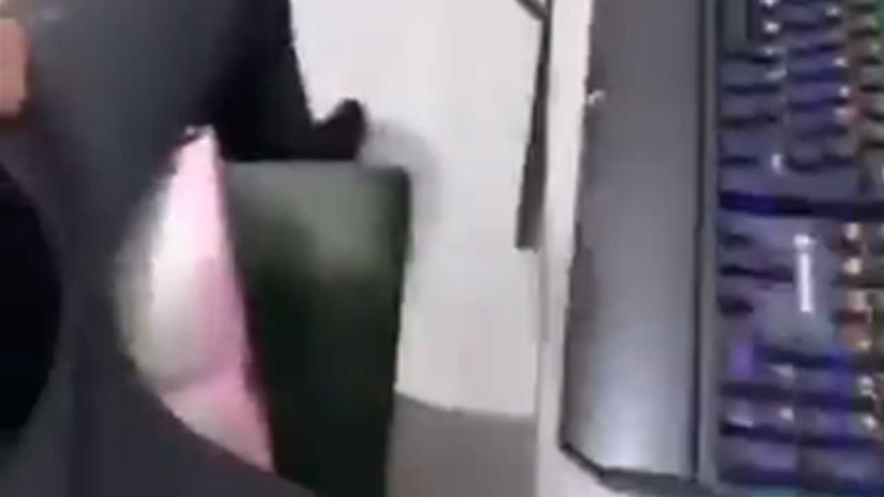 Foto - Ferdi Tayfur hayranı Talha Siraç Ünlü gözaltına alındı! İnfiale sebep oldu, tepki yağıyor