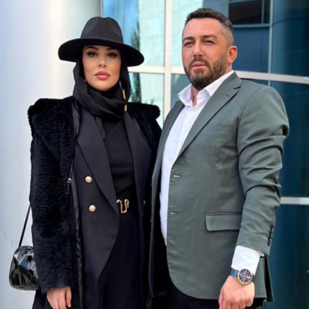 Foto - Ferdi Tayfur'un kızı Tuğçe Tayfur tesettüre girdi