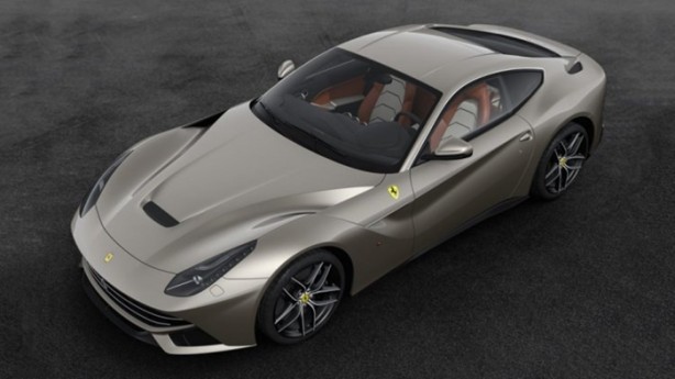 Foto - Ferrari yeni otomobillerini tanıttı!