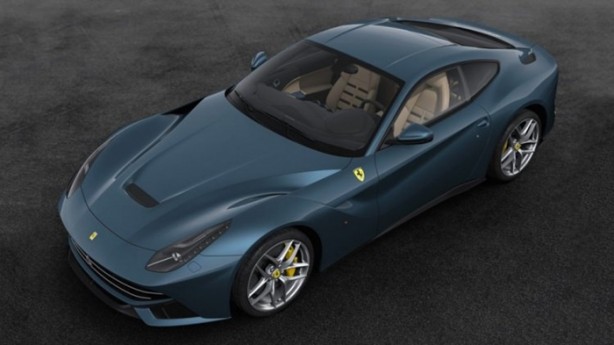 Foto - Ferrari yeni otomobillerini tanıttı!