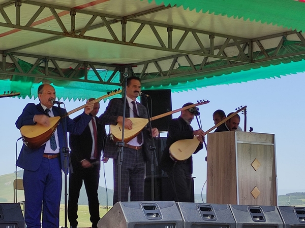 Foto - Festivale 1 tonluk kaşar damgası