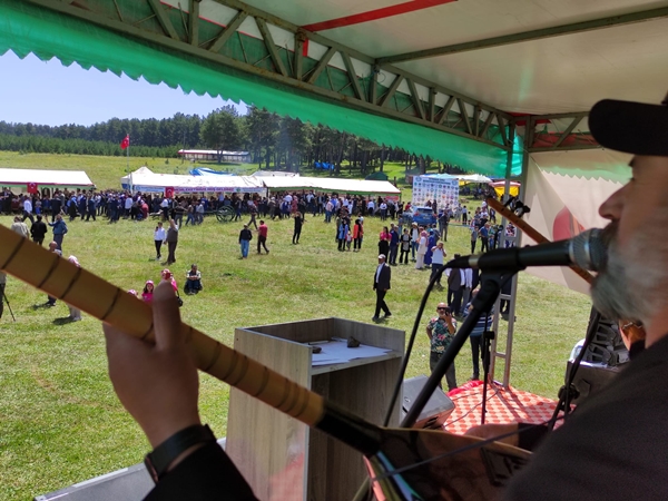 Foto - Festivale 1 tonluk kaşar damgası