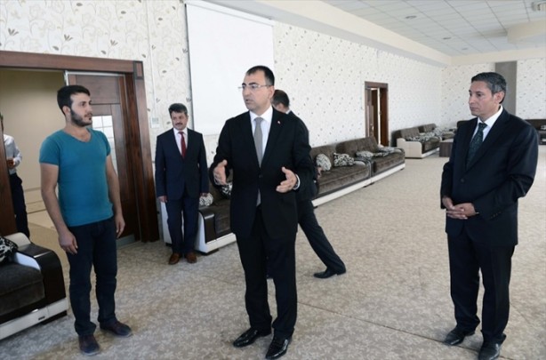 Foto - FETÖ okulunda dikkat çeken oda