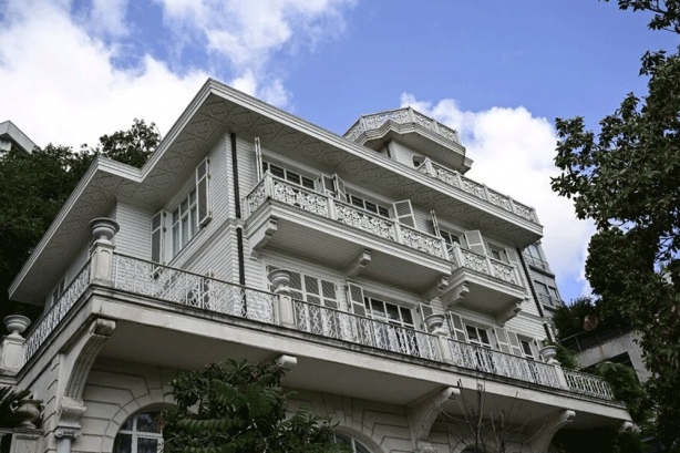 Foto - FETÖ’cü Akın İpek’in yalısı satışta! Arınç’ın savunduğu "Melek Anne" 750 milon liralık köşkte oturmuş