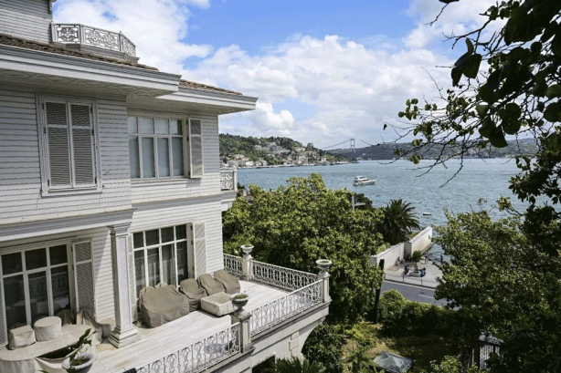 Foto - FETÖ’cü Akın İpek’in yalısı satışta! Arınç’ın savunduğu "Melek Anne" 750 milon liralık köşkte oturmuş