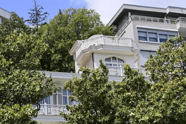 Foto - FETÖ’cü Akın İpek’in yalısı satışta! Arınç’ın savunduğu "Melek Anne" 750 milon liralık köşkte oturmuş