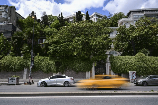 Foto - FETÖ’cü Akın İpek’in yalısı satışta! Arınç’ın savunduğu "Melek Anne" 750 milon liralık köşkte oturmuş