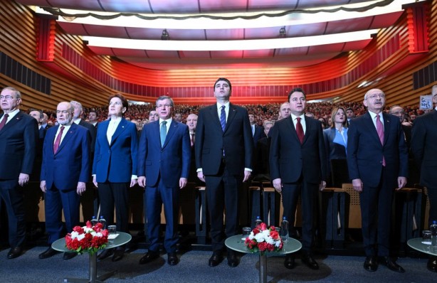 Foto - FETÖ'cü Hakan Şükür'ü havaya uçurdular