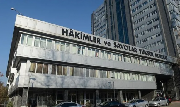 Foto - FETÖ'cü hakim için tartışmalı karar! Denetimli serbestlik istedi mahkeme uygun buldu