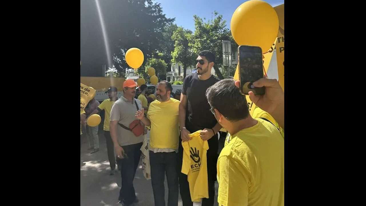 Foto - FETÖ'cüler o şehirde toplandı! Ekrem İmamoğlu maskesi taktılar