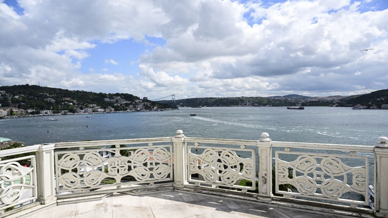 Foto - FETÖ’nün en zengin ismi Akın İpek’e ait Beyaz Köşk satıldı! İşte dudak uçuklatan fiyatı