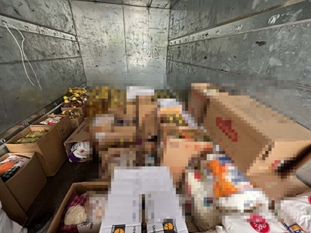 Foto - FETÖ'nün gıda deposu patlatıldı! Market gibi dizayn etmişler