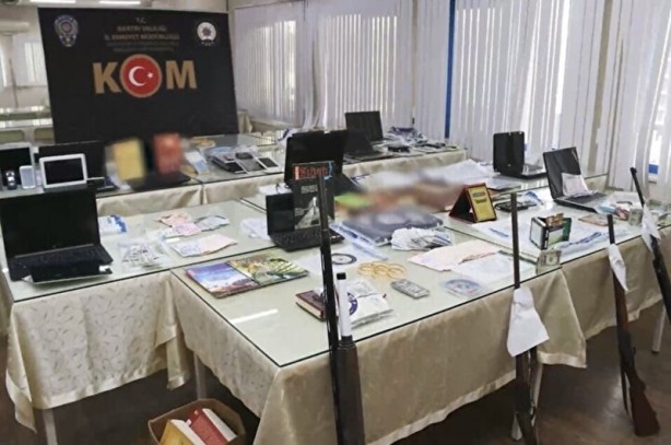 Foto - FETÖ'nün gıda deposu patlatıldı! Market gibi dizayn etmişler
