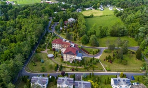 Foto - FETÖ'nün ihanet yuvasının son hali dikkat çekti! Teröristbaşı Gülen kaçırıldı mı?