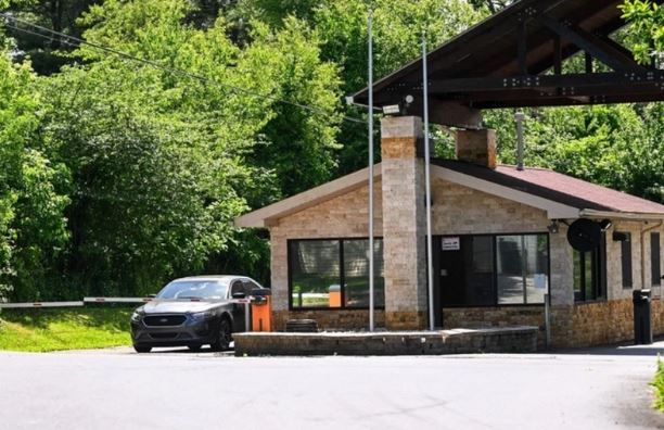 Foto - FETÖ'nün ihanet yuvasının son hali dikkat çekti! Teröristbaşı Gülen kaçırıldı mı?