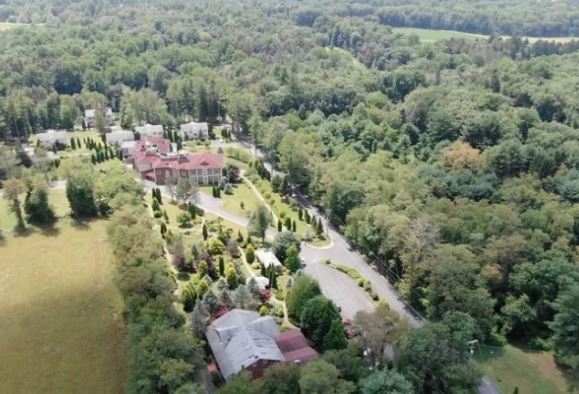 Foto - FETÖ'nün ihanet yuvasının son hali dikkat çekti! Teröristbaşı Gülen kaçırıldı mı?