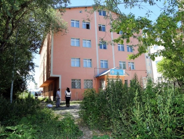 Foto - FETÖ'nün kız yurdunda bakın ne ele geçirildi!