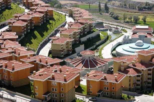 Foto - FETÖ'nün kritik isminden Kurtlar Vadisi taktiği! Yüzünü değiştirmiş