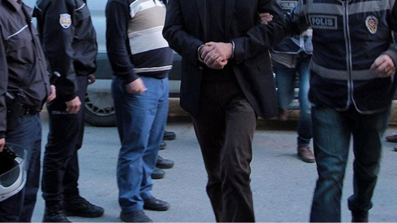 Foto - FETÖ’nün özel kadrosu çöktü! "Yüksek aidiyet" kodlulara feleklerini şaşırtan darbe