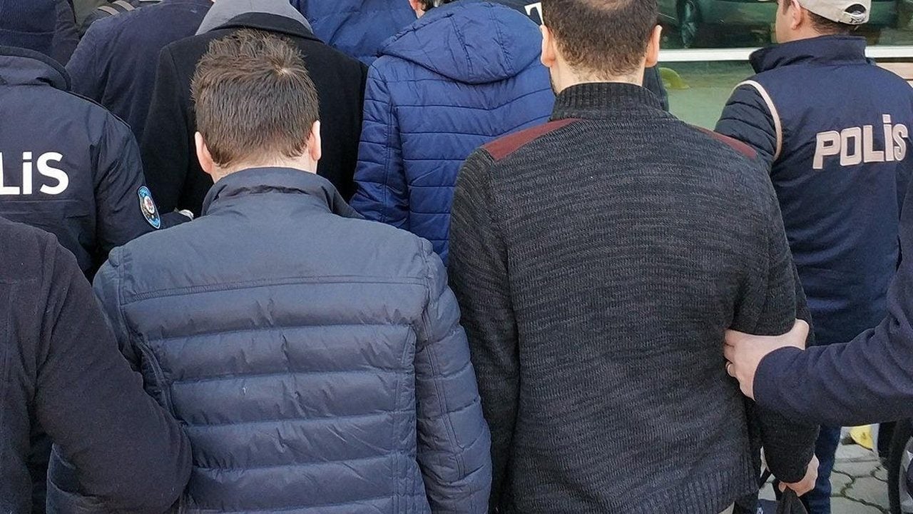 Foto - FETÖ’nün özel kadrosu çöktü! "Yüksek aidiyet" kodlulara feleklerini şaşırtan darbe