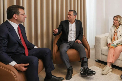 Foto - Fetö’nün parlatıp gündeme taşıdığı Özgür Özel’in Fetö ile tarihsel husumeti varmış! Acaba gerçekten de böyle mi? Açıklıyoruz…