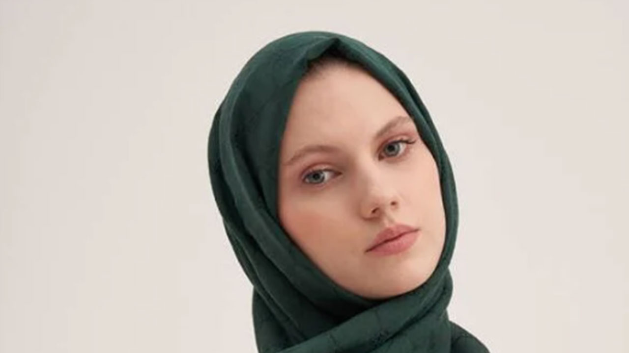 Foto - FETÖ'nün ünlü başörtü markasıyla ilgili flaş karar! Resmen satılıyor