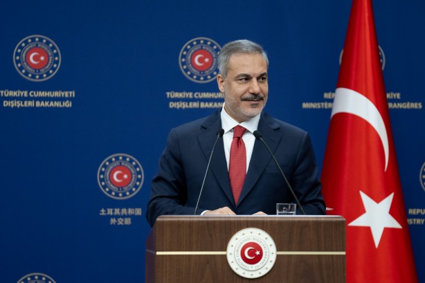 Foto - Fidan'dan Avusturyalı mevkidaşına canlı yayında sert cevap