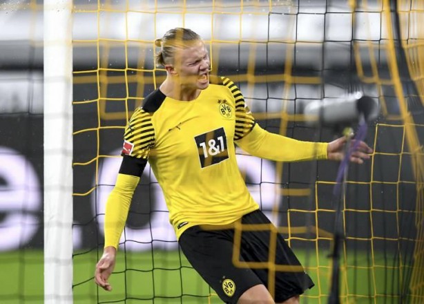 FIFA, yılın 11'i adaylarını açıkladı