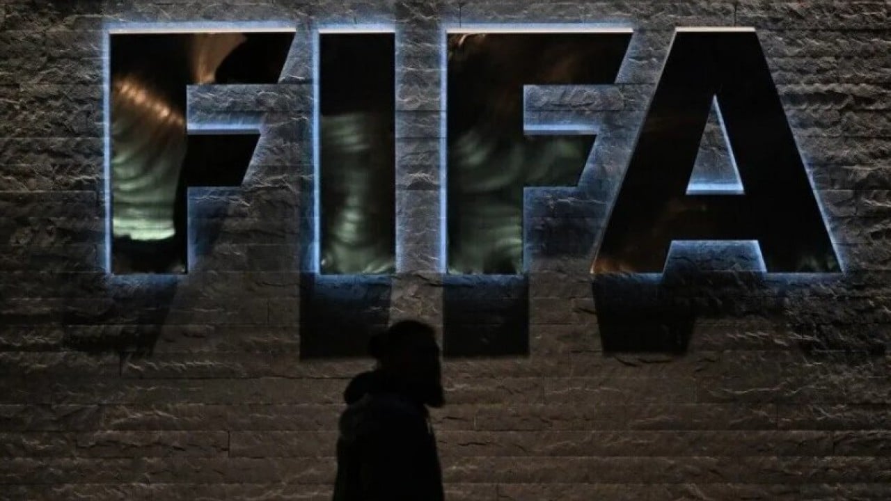FIFA'dan yine yasak geldi! 4 Türk kulübün transfer tahtası kapandı