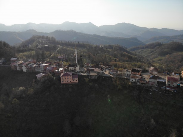 Foto - Fıkra gibi olay! Kapı komşuları 2 dakika farkla iftar açıyor