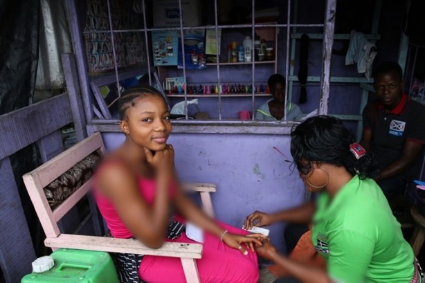 Foto - Fildişili kadınların zorlu yaşamları