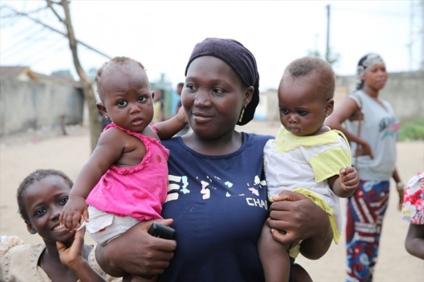 Foto - Fildişili kadınların zorlu yaşamları