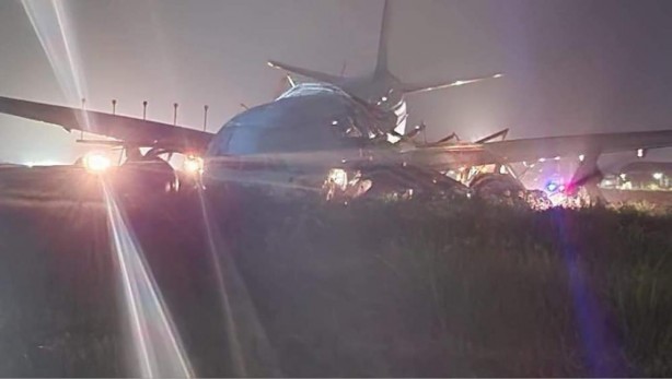 Filipinler'de yolcu uçağı pistten çıktı