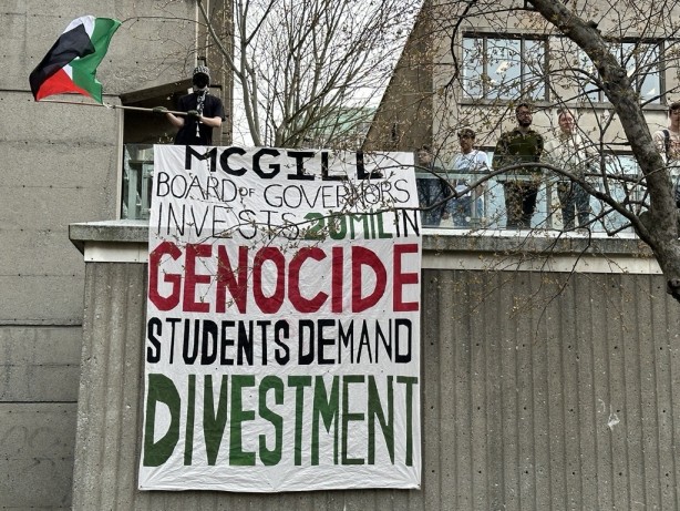 Foto - Filistin protestoları tüm dünyada devam ediyor! Kanadalı öğrenciler de harekete geçti