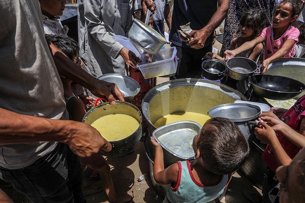 Foto - Filistin’de bir kase çorba mutluluk sebebi