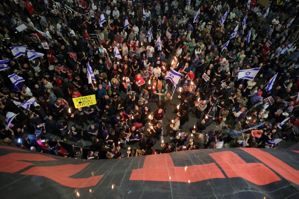 Foto - Filistin'deki zulüm İsrail'i yakmaya başladı! 100 bin gösterici sokaklara döküldü
