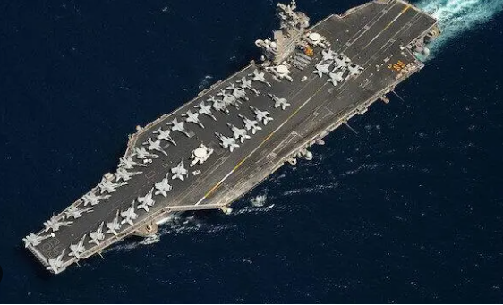 Foto - "Filistin'e saldırmak için bölgeye gelen ABD Uçak Gemisi yakıtını Türkiye'den mi alıyor?"