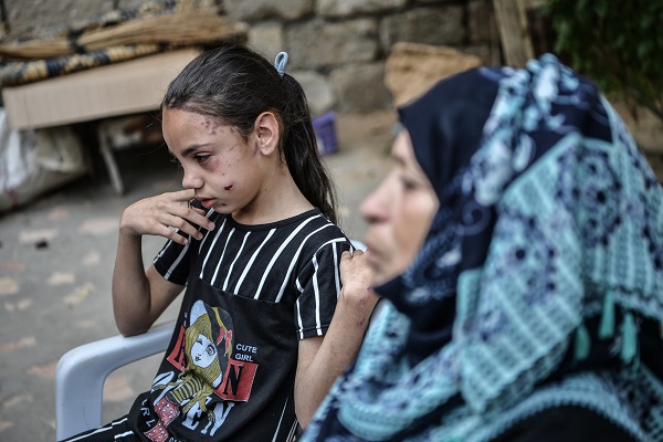 Foto - Filistinli kızın yürek yakan feryadı