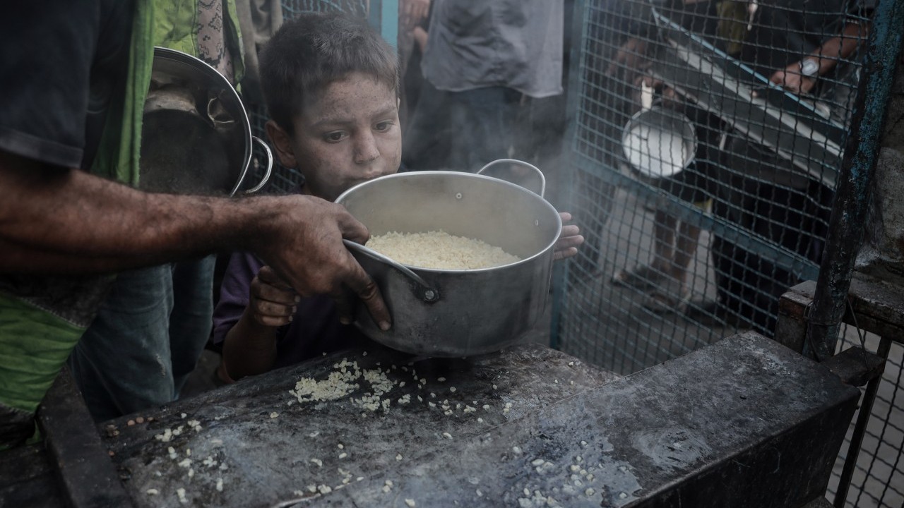 Foto - Filistinli masumlara Türkler yetişti