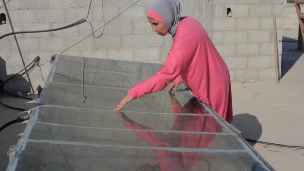 Foto - Filistinli mühendisten bombaların altında tarihi buluş! 'Helal olsun sana' dedirtti