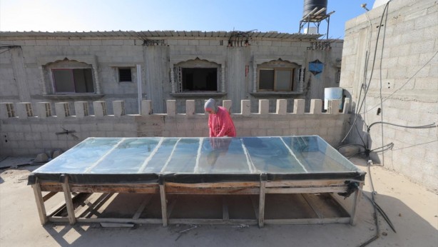 Foto - Filistinli mühendisten bombaların altında tarihi buluş! 'Helal olsun sana' dedirtti